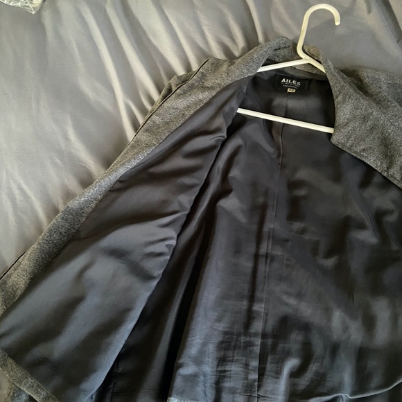 tailored jacket - Picture 2 of 2